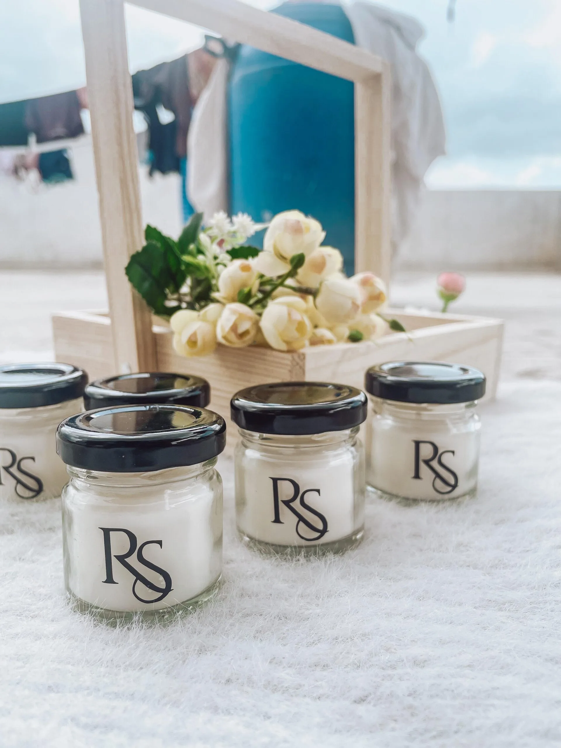 Mini jar candle with initial vinyl - Image 3